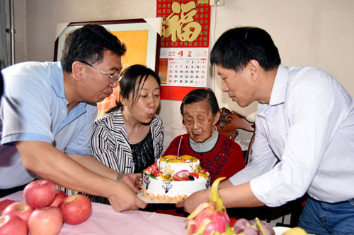 2015043003.jpg 2015043003.jpg