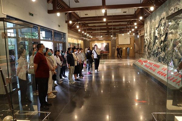 图片33.jpg 图片33.jpg