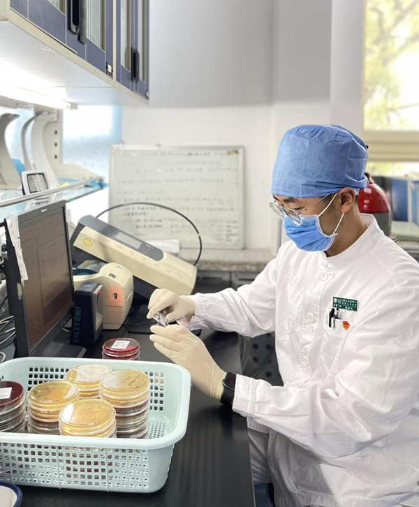 图片76.jpg 图片76.jpg