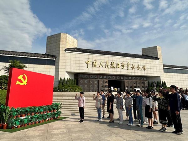 图片5.jpg 图片5.jpg