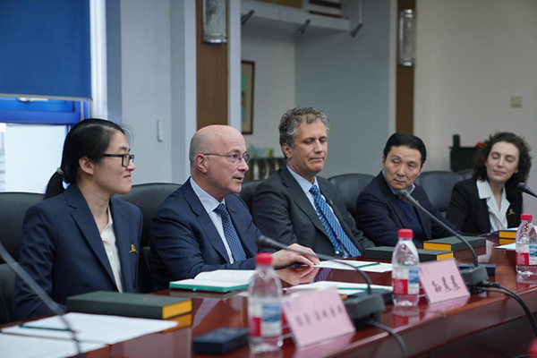 图片21.jpg 图片21.jpg