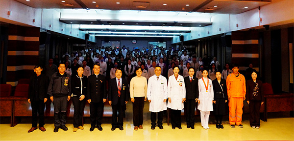 图片24.jpg 图片24.jpg