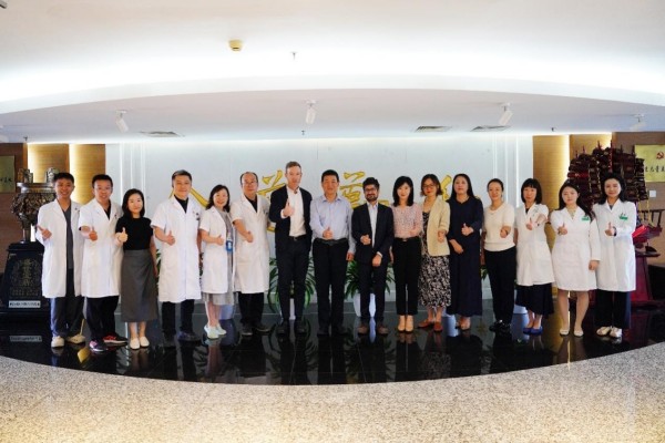 图片18.jpg 图片18.jpg