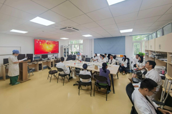 图片2.jpg 图片2.jpg
