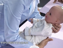 北京儿童医院美小护教您给宝宝喂奶的正确方法