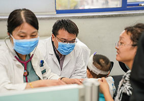 关注医护健康从双方做起